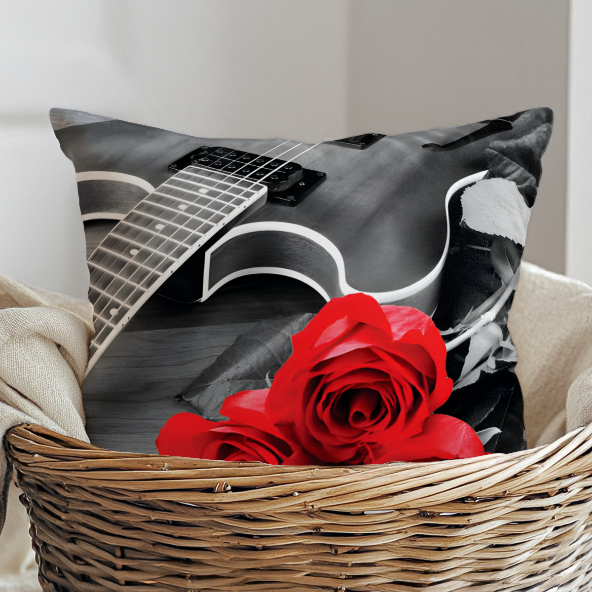 pillow-4_image-4