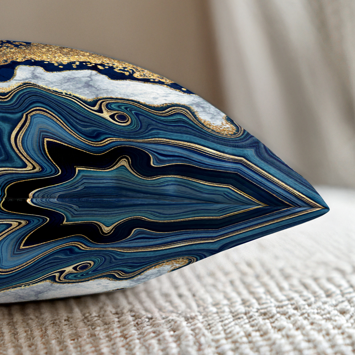 pillow-2_image-2