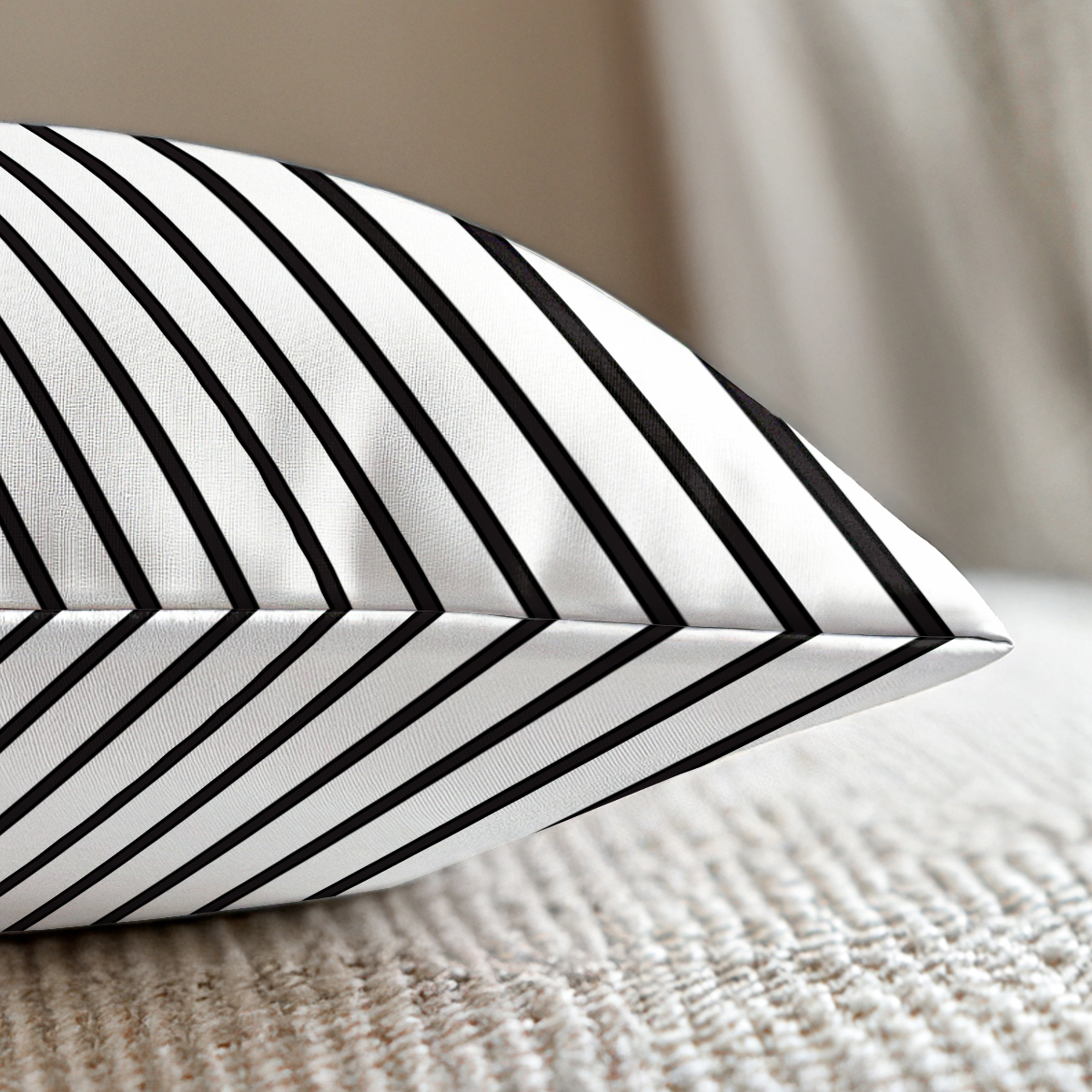 pillow-4_image-2