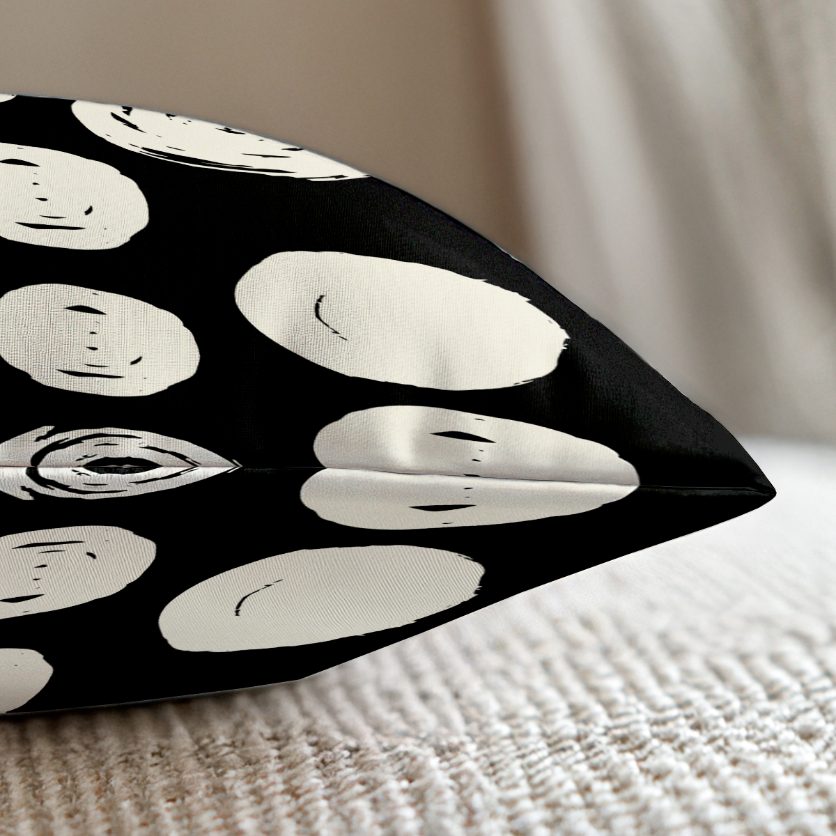 pillow-4_image-2