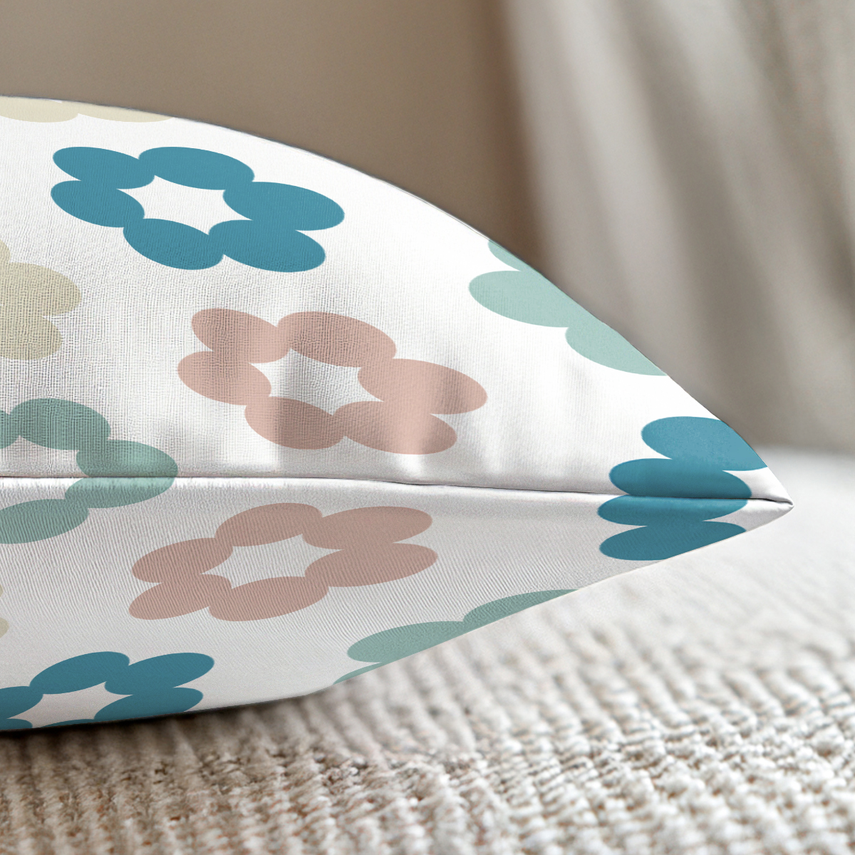 pillow-4_image-2