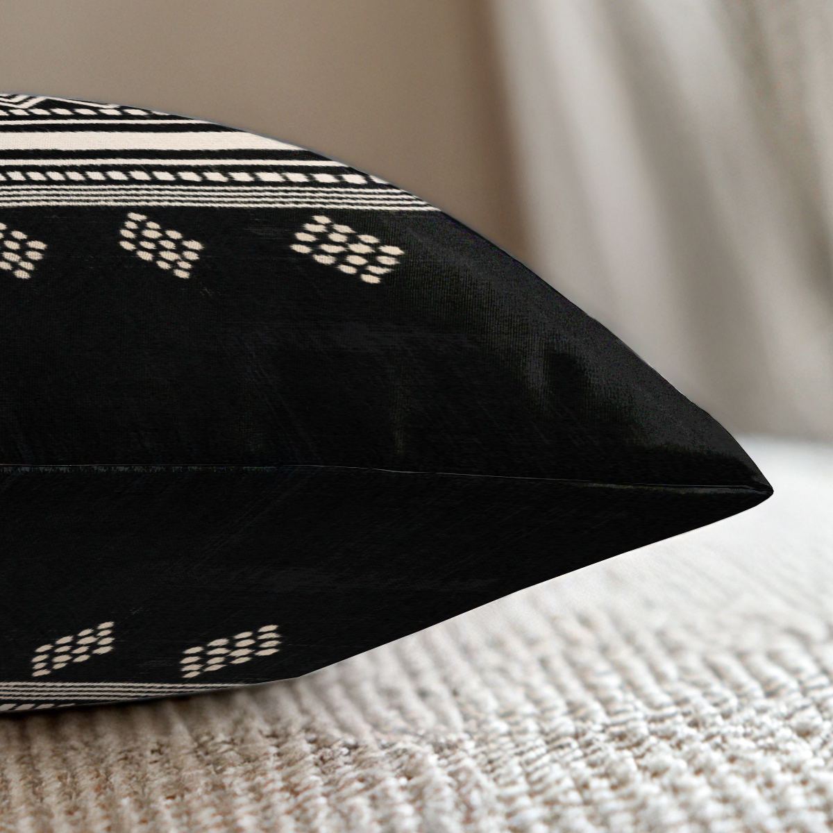 pillow-2_image-2