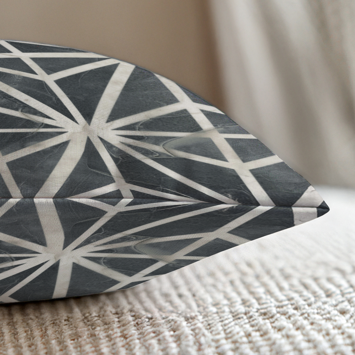 pillow-4_image-2