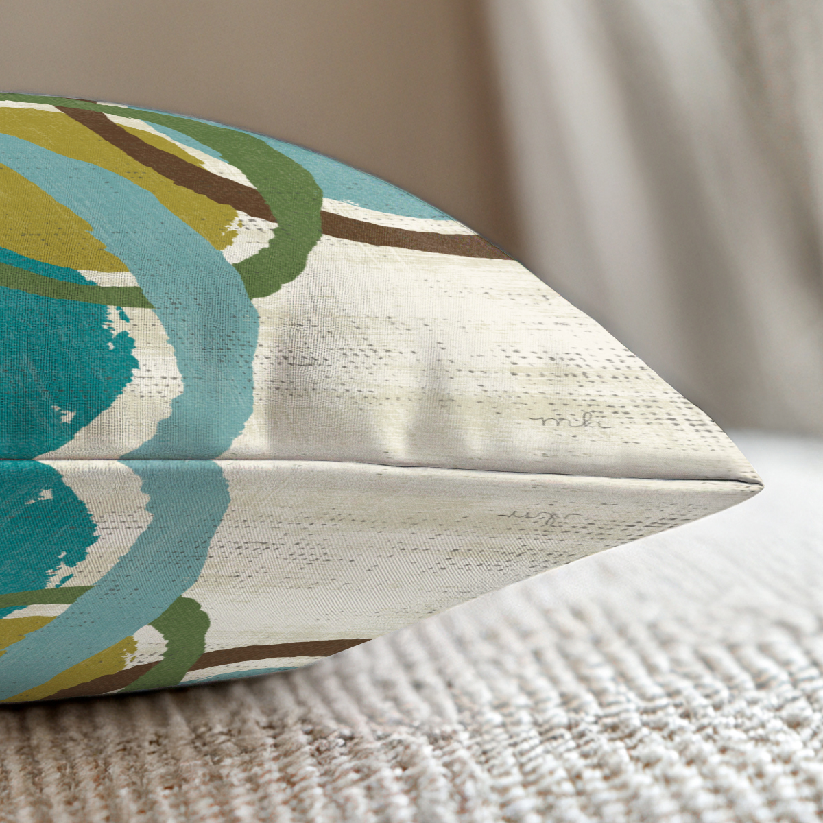 pillow-4_image-2