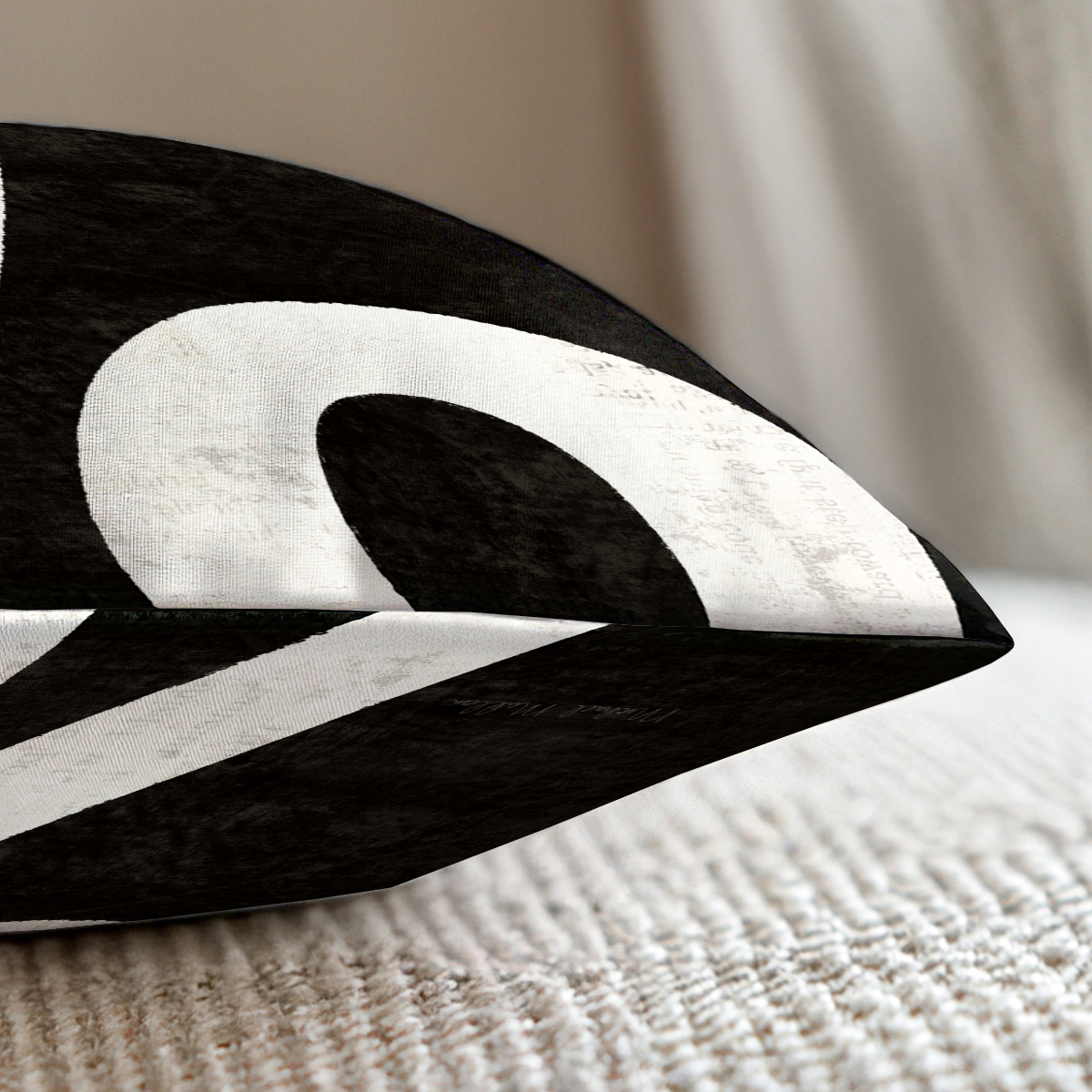 pillow-2_image-2
