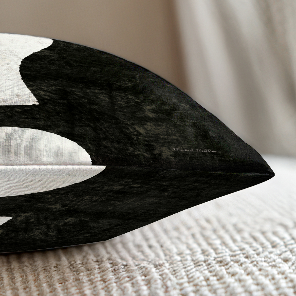 pillow-4_image-2