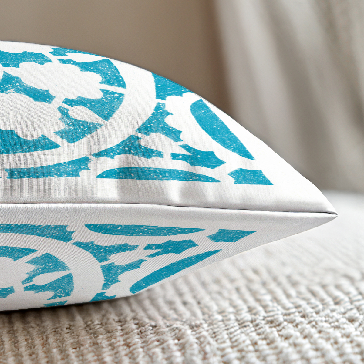 pillow-4_image-2