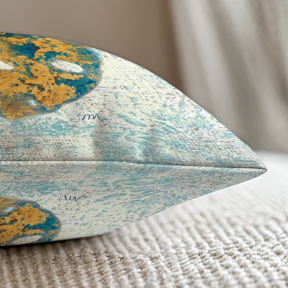 pillow-3_image-2