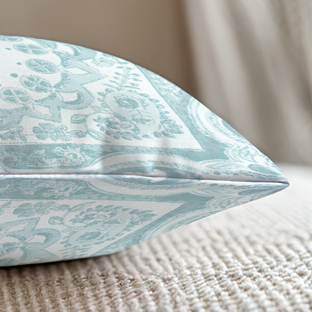pillow-3_image-2