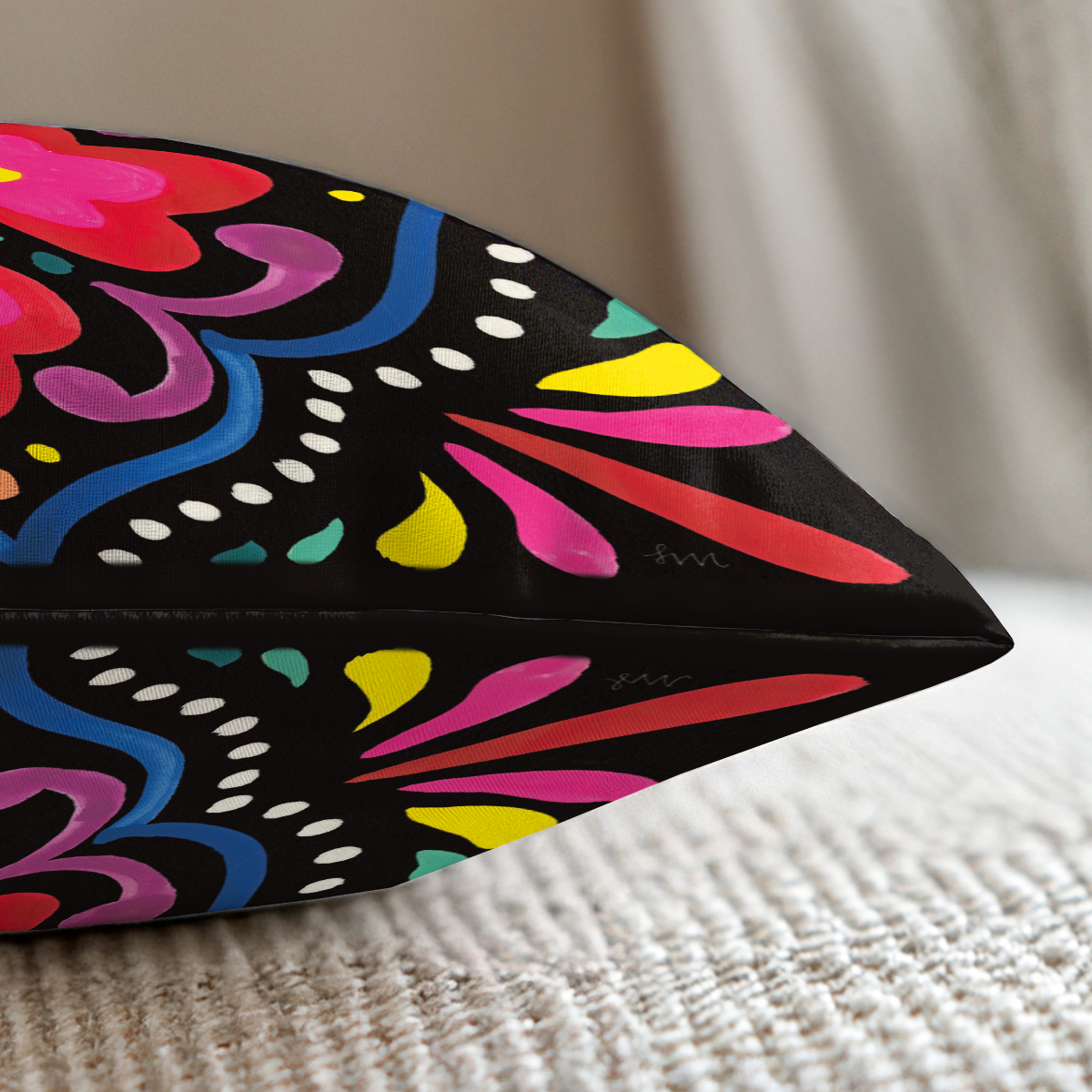 pillow-4_image-2