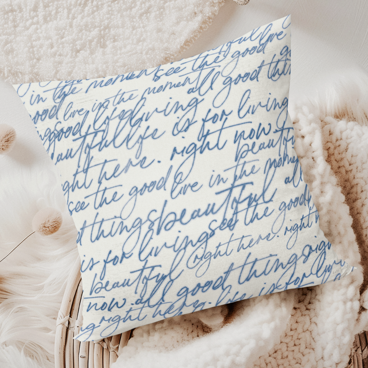 pillow-4_image-5