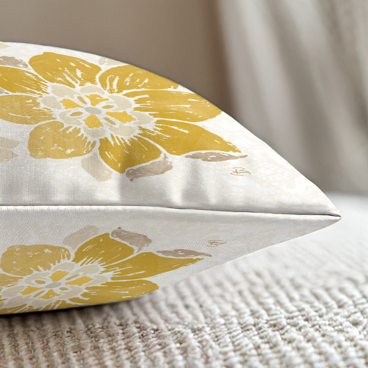 pillow-4_image-2