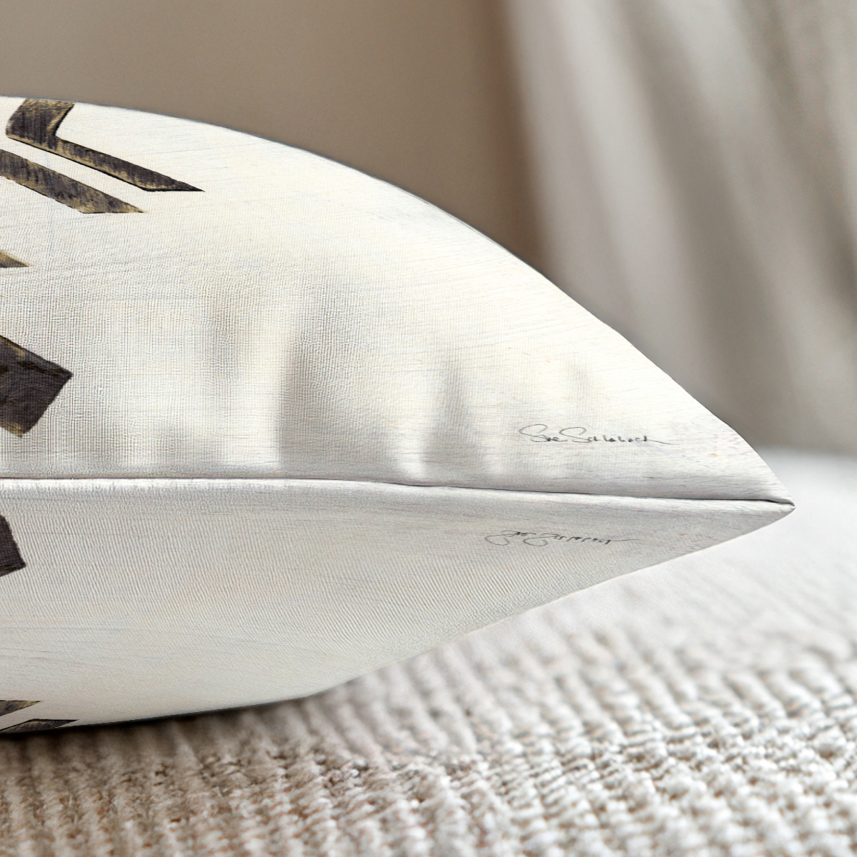 pillow-2_image-2