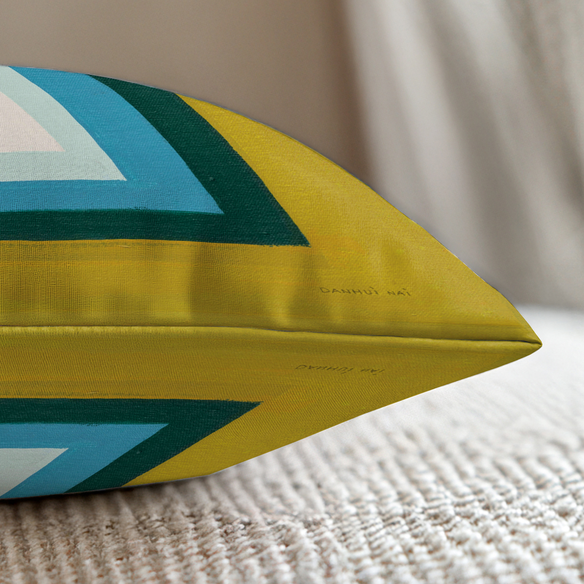 pillow-4_image-2