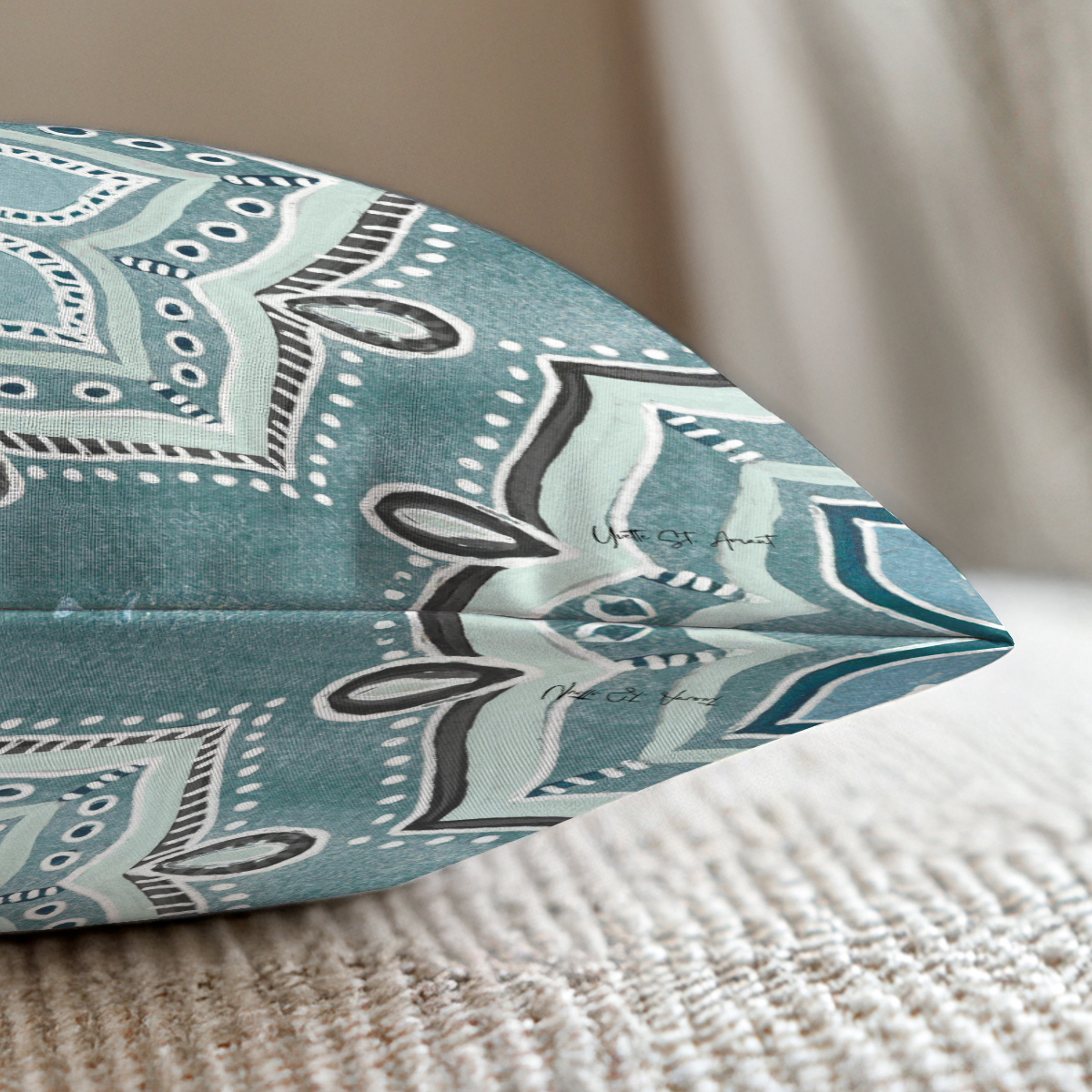 pillow-2_image-2