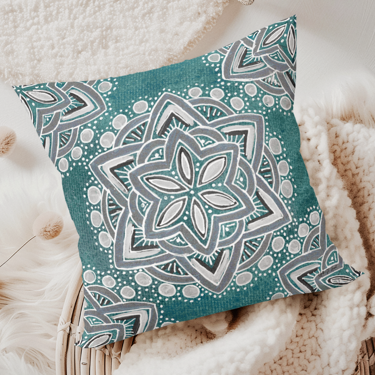pillow-4_image-5