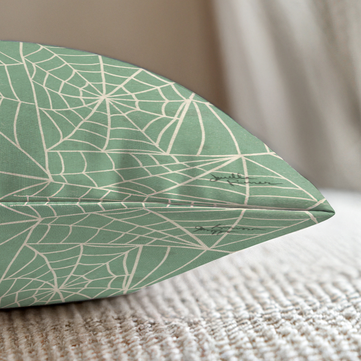 pillow-2_image-2