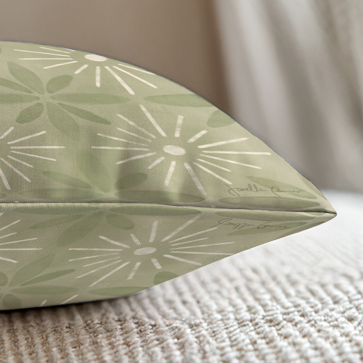pillow-4_image-2